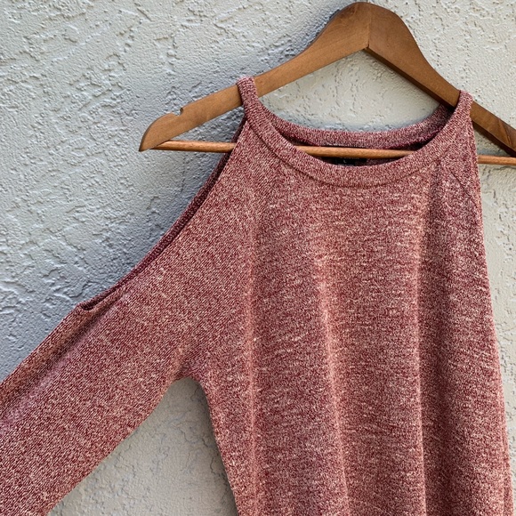 Fashion Nova Cold Shoulder Red Marled Sweater sz L - Picture 3 of 8